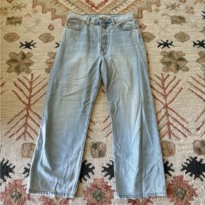 Levi’s rib cage Jean size 29